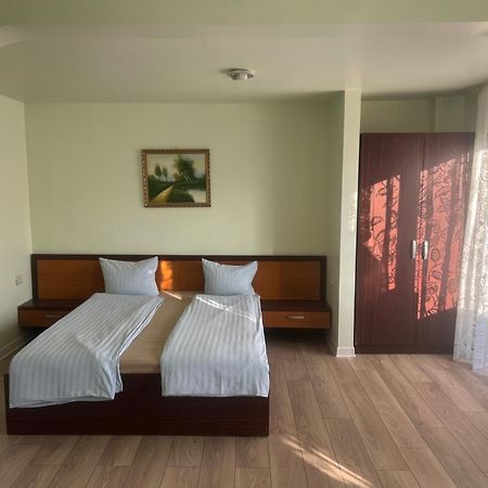 Hotel Le Baron Timişoara Extérieur photo