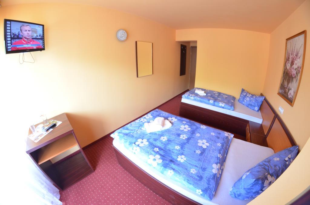 Hotel Le Baron Timişoara Chambre photo