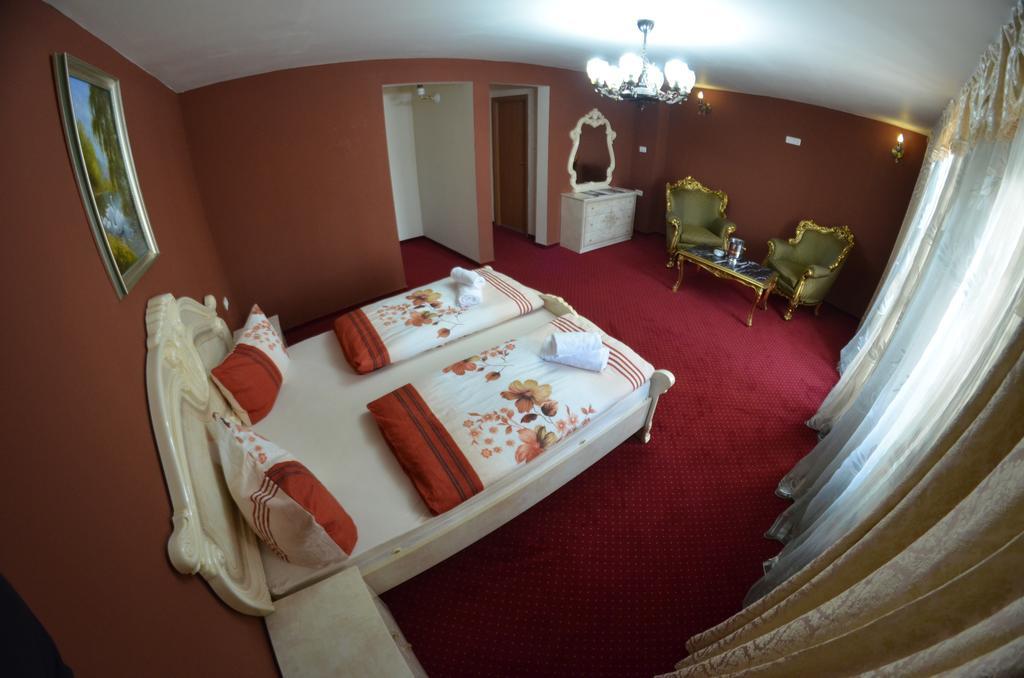 Hotel Le Baron Timişoara Extérieur photo